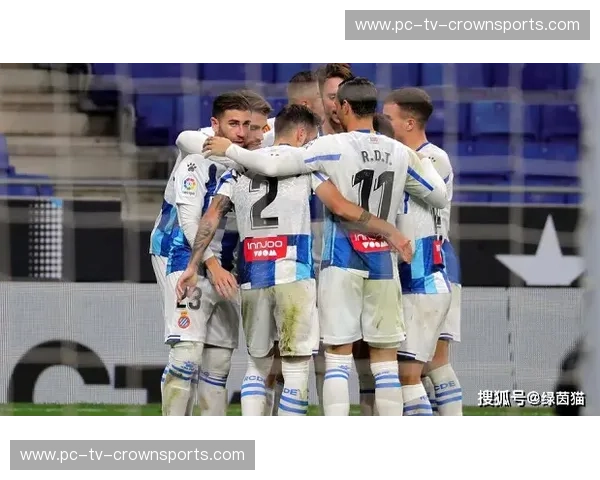 铁血卢戈vs硬汉阿尔科：深陷泥泞的生存之战，谁才是西乙江湖最后的硬骨头？